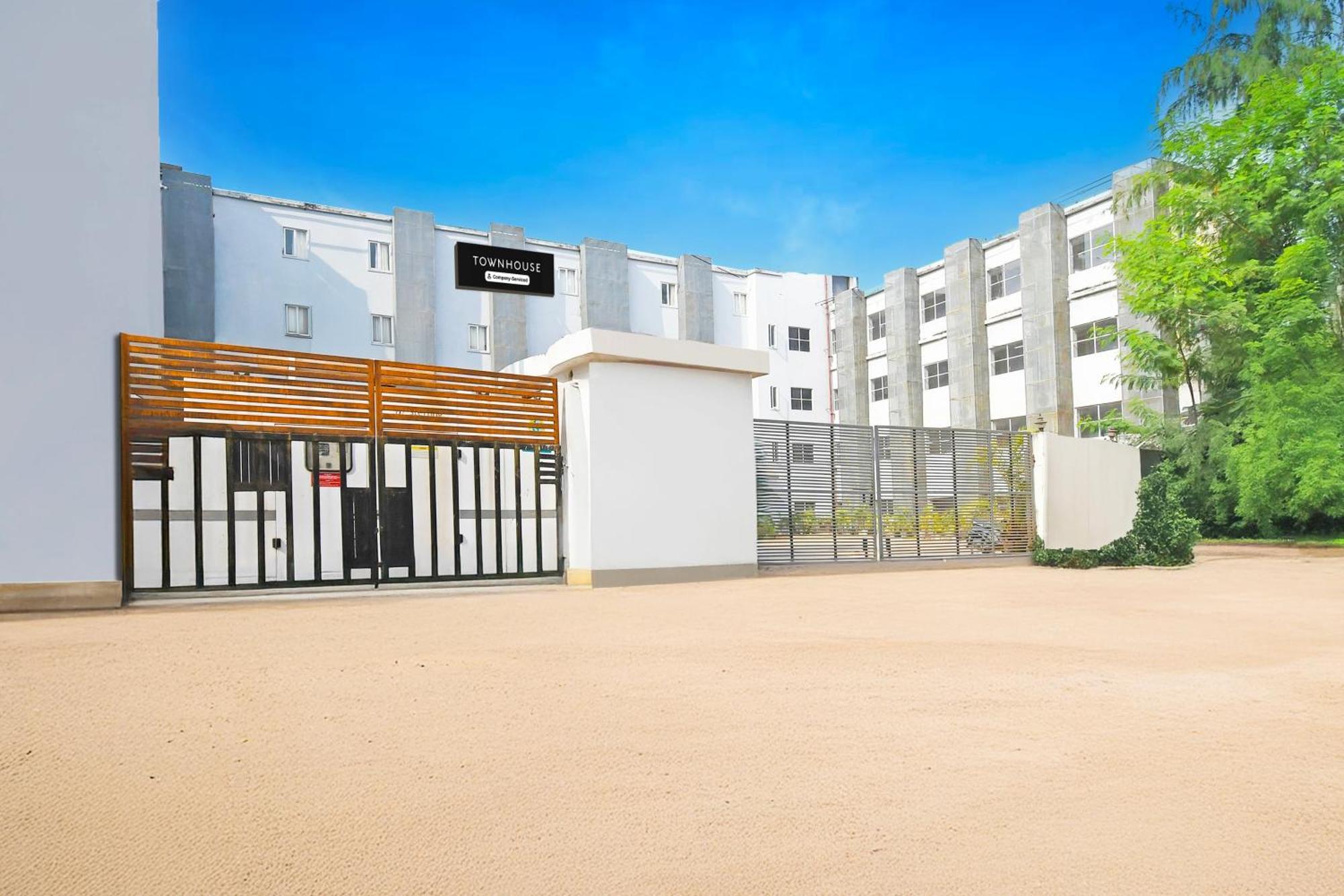 Super Townhouse Mancheswar Industrial Estate Hotel Bhubaneswar Exterior foto